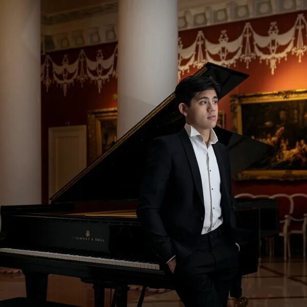 Джордж харлионо концерт. Folk jakkarin sangruan актёр фото. Джордж харлионо. Джордж харлионо пианист. Джордж харлионо пианист лист концерт.