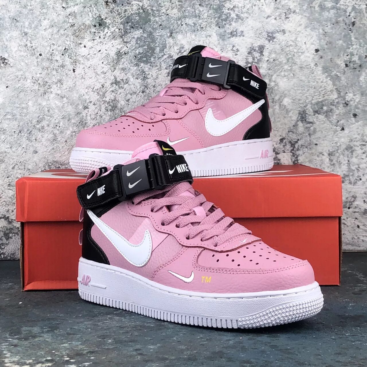 Найк форсы розовые. Nike Air Force. Найк АИР Форс 1. Nike Air Force 1 High Pink. Женские кроссовки Nike Air Force 1.