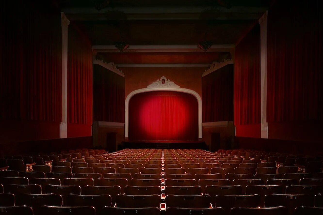 Санкт-петербург литейный проспект 51 театр на литейном. Драматический театр на литейном санкт-петербург. Театр на литейном сайт. Драматический театр на литейном. Литейный проспект 51 театр.