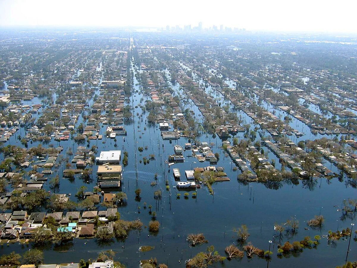 Новый орлеан катрина в 2005. Ураган "катрина" в сша. New orleans katrina. Новый орлеан катрина в 2005. New orleans katrina.