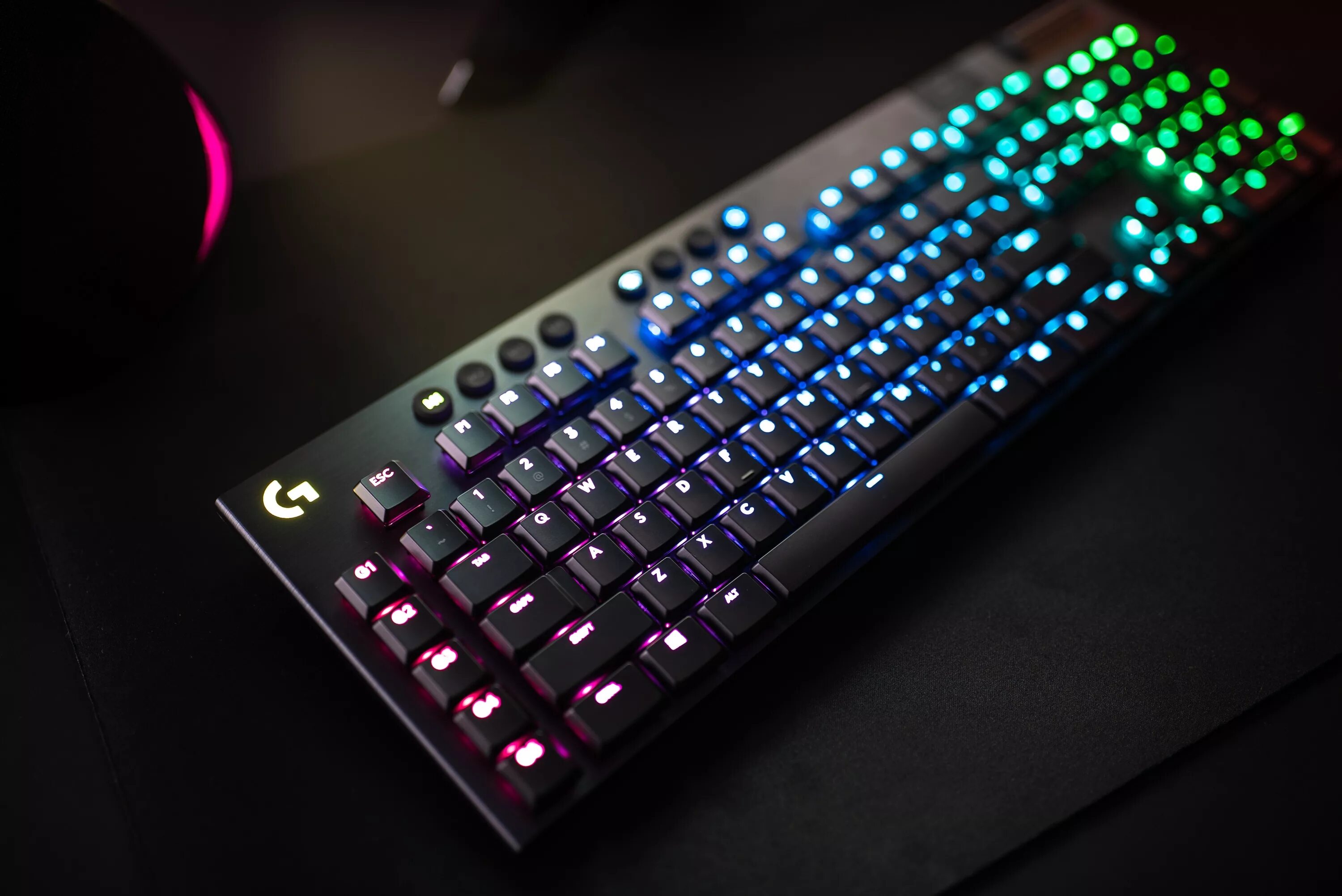 Крутая клавиатура. Клавиатура logitech g815. logitech g915 tkl. logitech g g915 tkl carbon. logitech keyboard g915.