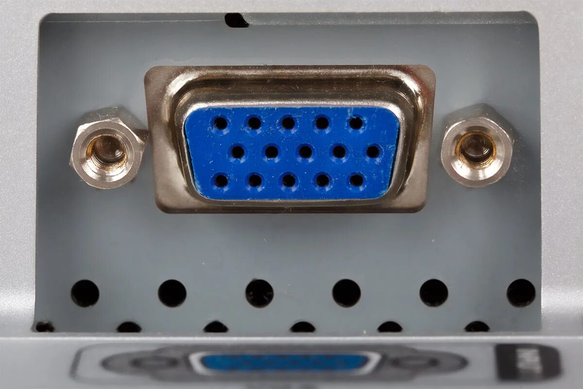 Можно ли подключить монитор vga. Разъём vga d-sub 15. вга разъем. порт порт d-sub (vga). разъем шнура на мониторы vga.