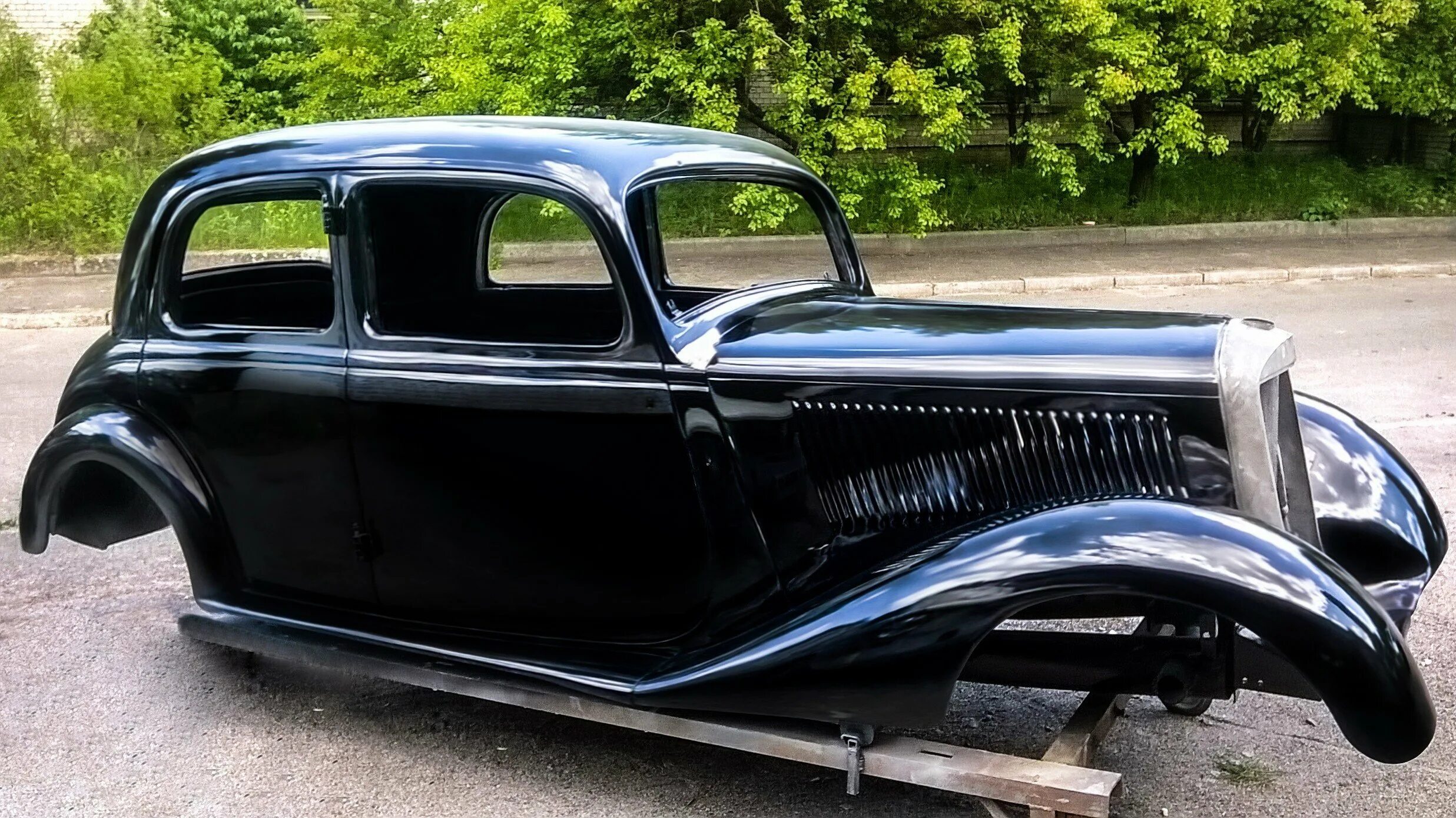 Восстановление ретро автомобилей. Восстановление ретро автомобилей. Восстановление ретро автомобилей. Старые восстановленные машины. Советские ретро авто.