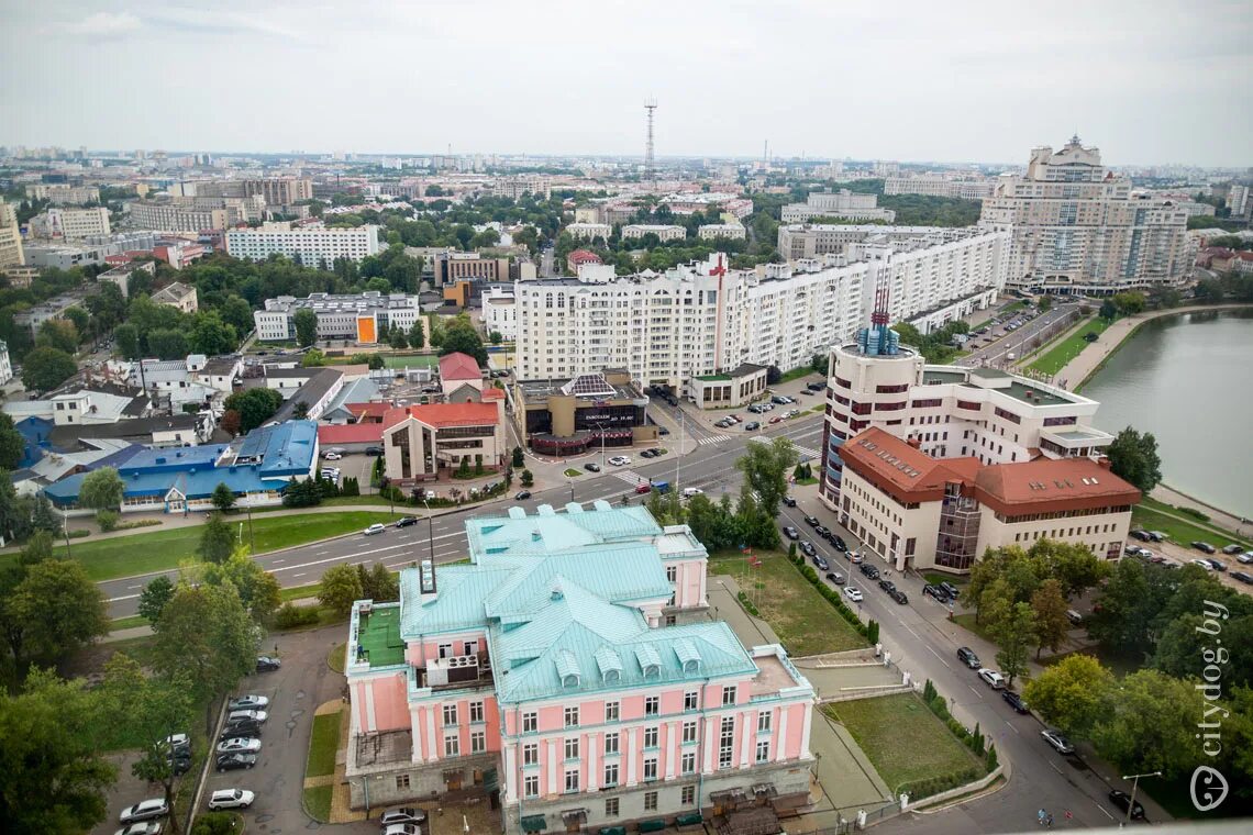 Библиотека обзорная площадка. Минск смотровая площадка национальной библиотеки. Смотровая площадка отель Беларусь. Минск гостиница Беларусь смотровая площадка. Минск гостиница с обзорной площадкой.