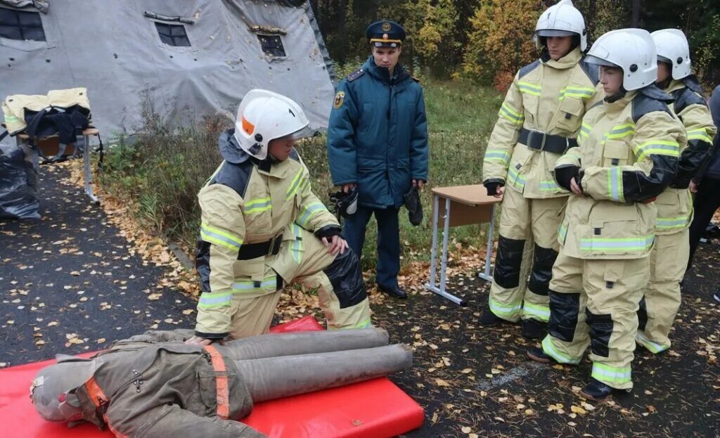 Мчс соревнование узбекистан. Обрушение конструкций спасатели. Юный спасатель. Сферы спасателей. Команда мчс.
