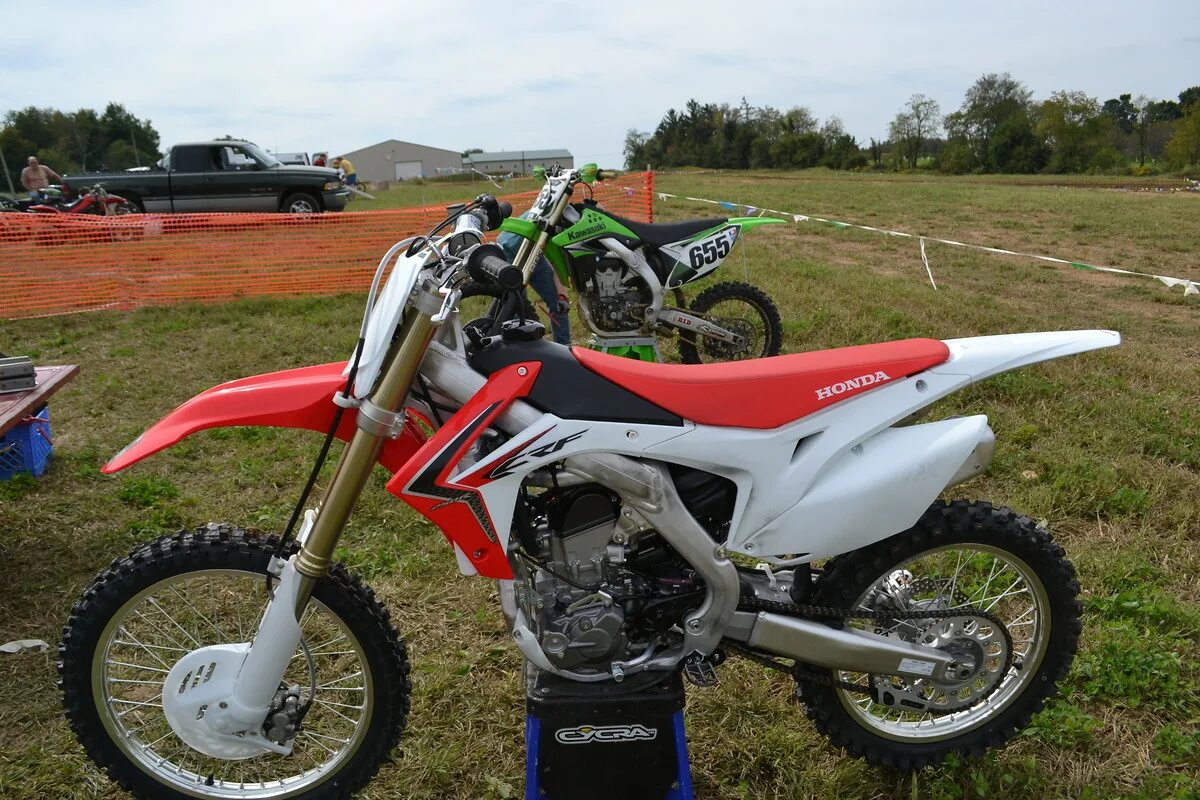 Honda crf 250r. Honda crf250r 2014. Honda 250 r кроссовый. Honda CRF 250 2014. Honda crf450r 2014.