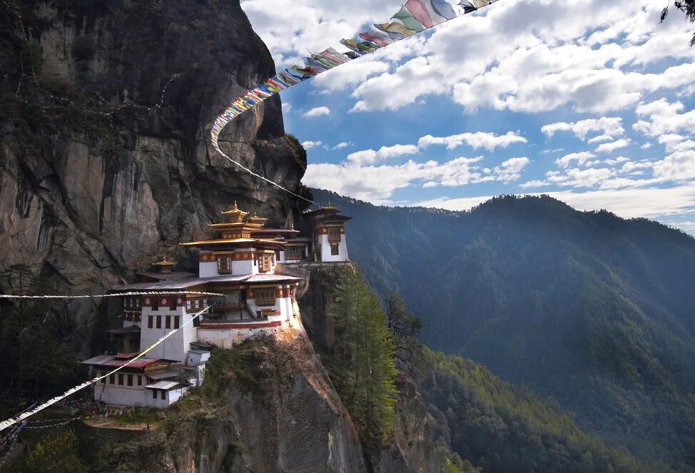 Бутан индия. Такцанг-лакханг бутан. Храм паро лакханг бутан. Монастырь Таксанг, бутан.