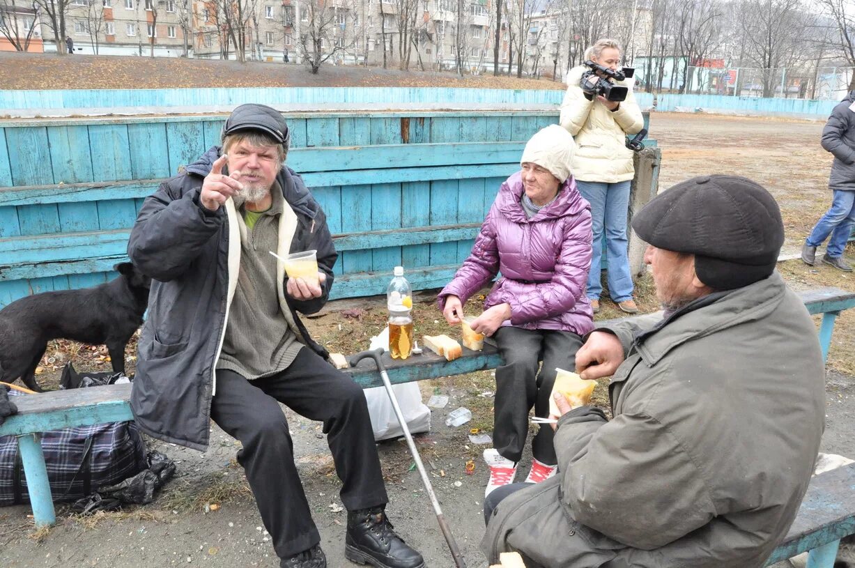 Открыть бомж. Кировская область город бомжей. Наследка для бомжей город Орел.