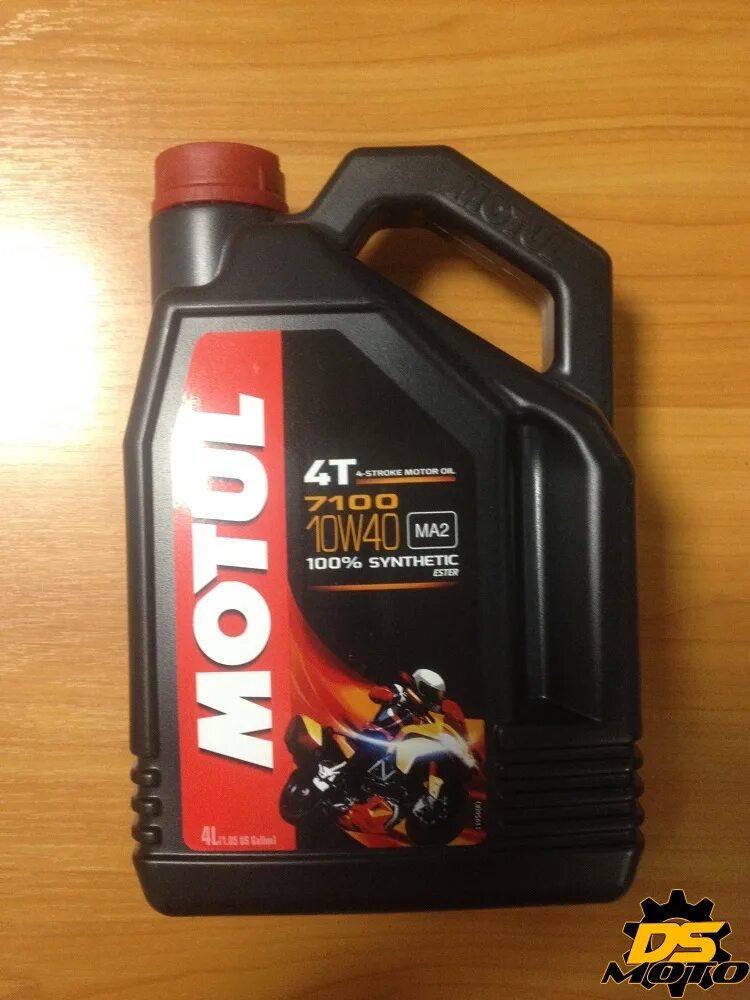 Мотоциклетное масло 10w 40. Motul 7100 10w 40 артикул. Мотюль 7100 10w 40 артикул. Масло мотюль 7100 10w. Масло для мото мотюль 7100.