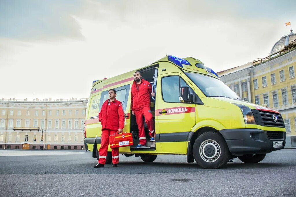 Неотложка фурштатская 25. Скорая. Неотложка. Радищева 39 петербургская неотложка. Частная скорая медицинская.