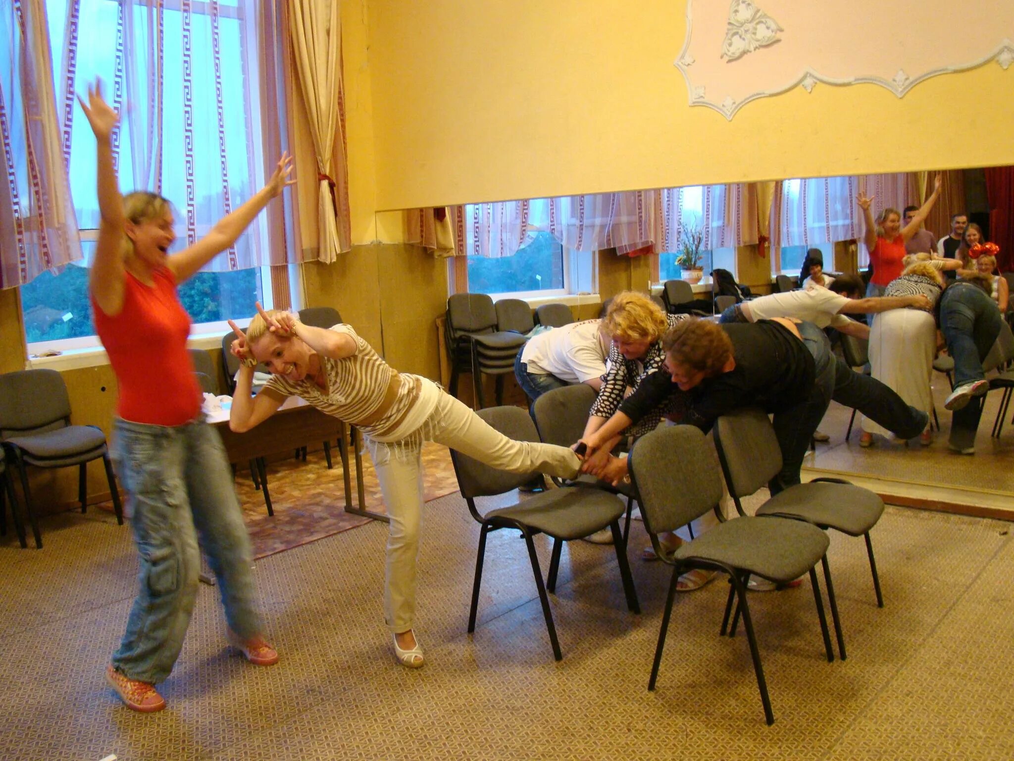 Тренинг психодрама. Психодрама Морено. Психодрама тренинг. Психодрама метод. Психодрама психотерапия.