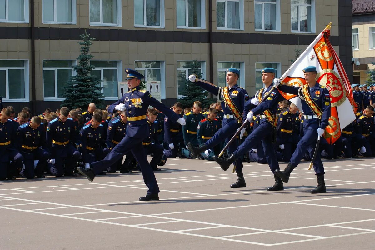 Рязанское Гвардейское воздушно-десантное училище. Рязанская Академия ВДВ имени Маргелова. Рязань военное училище ВДВ. Курсанты Рязанского училища ВДВ. Сайт рязанского воздушно десантного училища