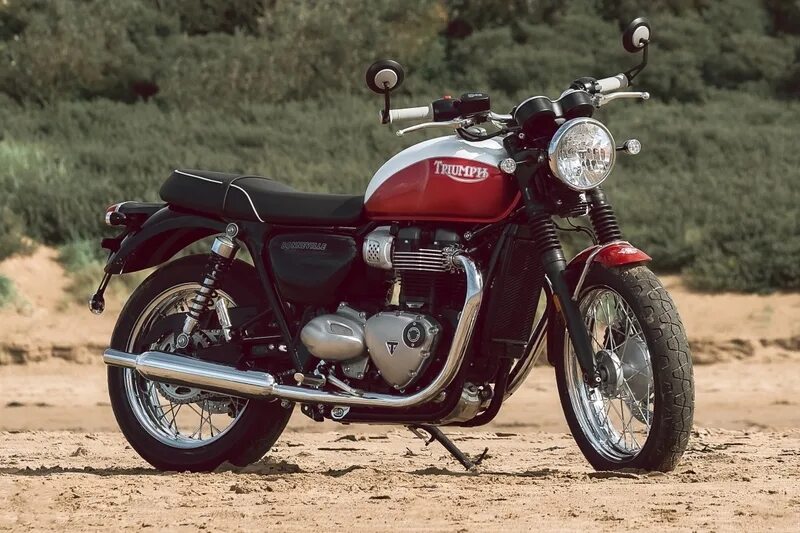 Триумф тракстон 900. Triumph de. Классический мотоцикл триумф. Triumph de. Triumph thruxton 900 2014.