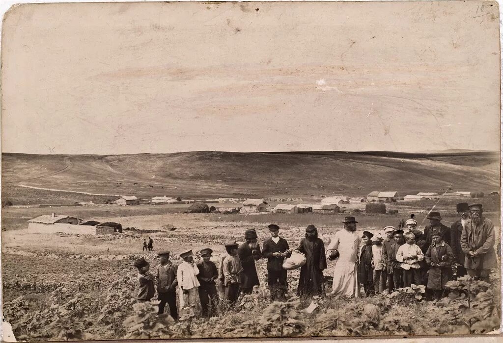 Депортация корейцев в 1937. Первые переселенцы приморского края. Казаки переселенцы на дальний восток. Переселенцы в приморье в 19 начале 20 веке. Переселенцы в приморье в 19 начале 20 веке.