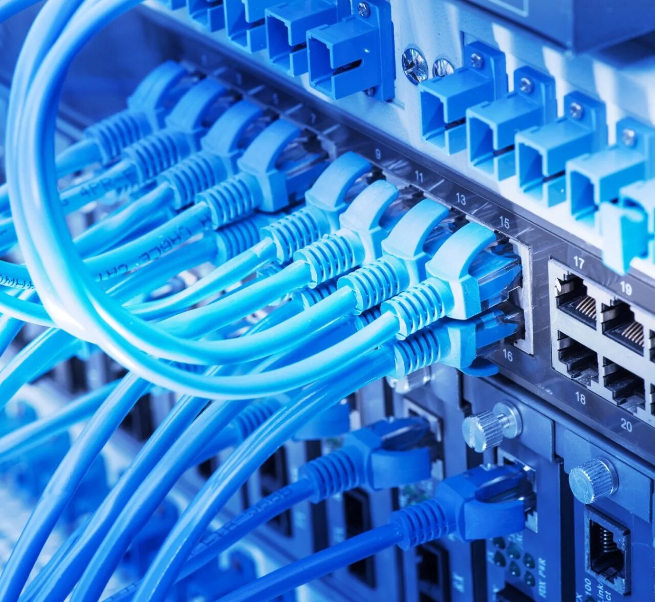 Оптические линии связи. Системное администрирование. Структурированная кабельная система для лвс. Локальная сеть. Структурная схема передачи данных.