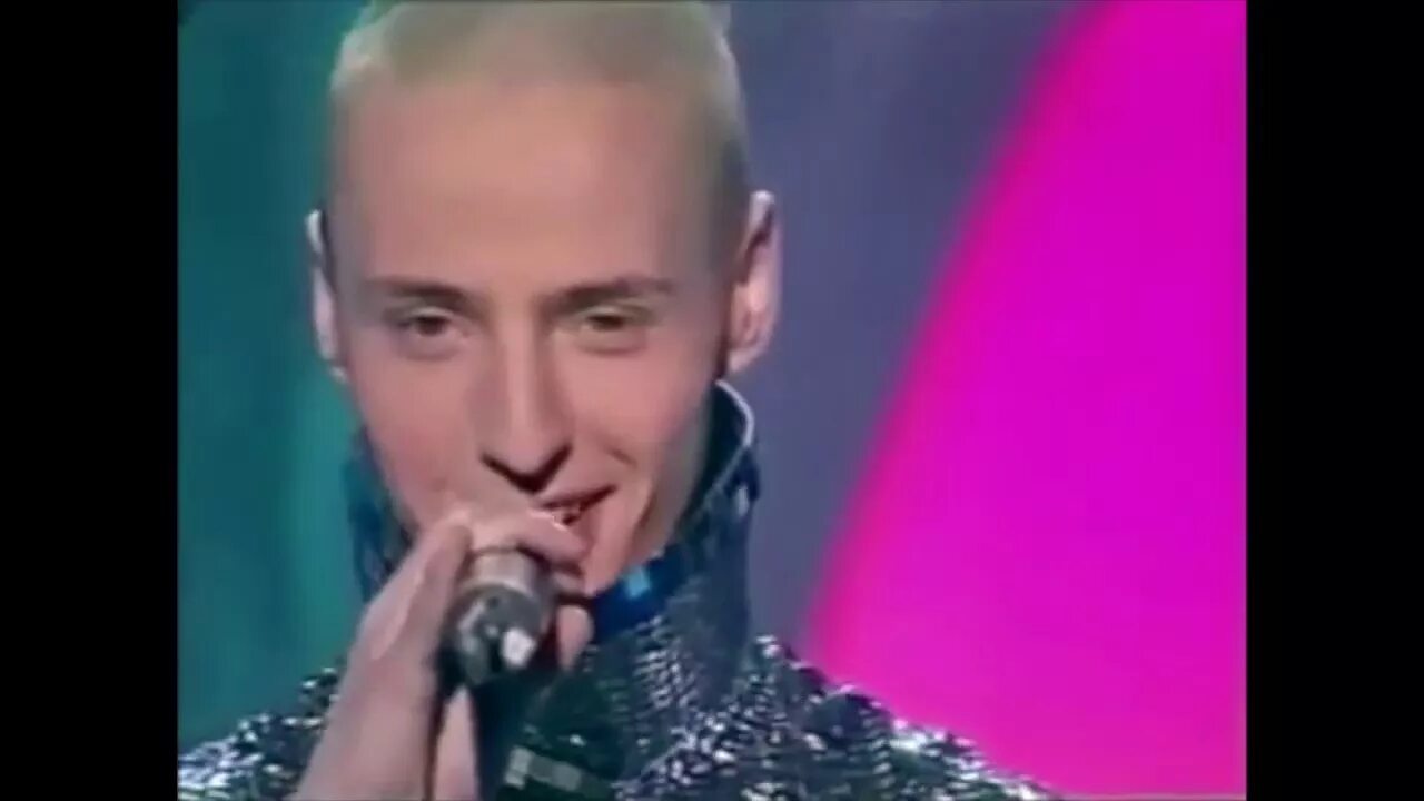 Витас опера 2 клип. Витас певец опера 2. Витас 2000. Витас жабры. Витас в молодости с жабрами.