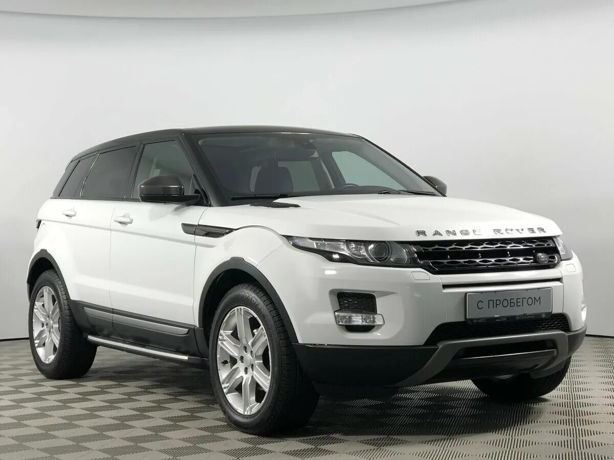 Эвок 2014 дизель. Рендж ровер эвок 2013 зад белый. Range rover evoque 2014 белый. Range rover evoque 2014. Эвок 2014 дизель.