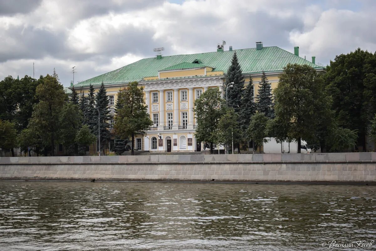 Фрунзенская набережная дом 24. Здание кригскомиссариата в москве. Москва фрунзенская набережная 24. Здание кригскомиссариата в москве. Фрунзенская набережная 24 башня.