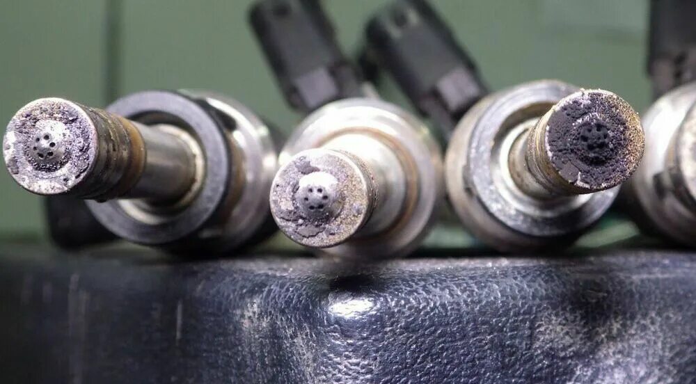 Распылители форсунок дастер дизель евро 4. Износ топлива. Форсунка дт к700. Износ топлива. Нагнетательный клапан тнвд дт240.