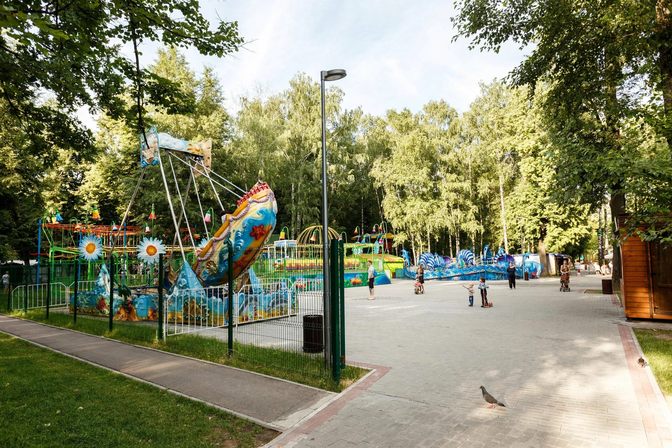 Лазо. Парк перово. Перовский парк лазо 7. Перовский сквер москва. Москвы пкио "перовский".