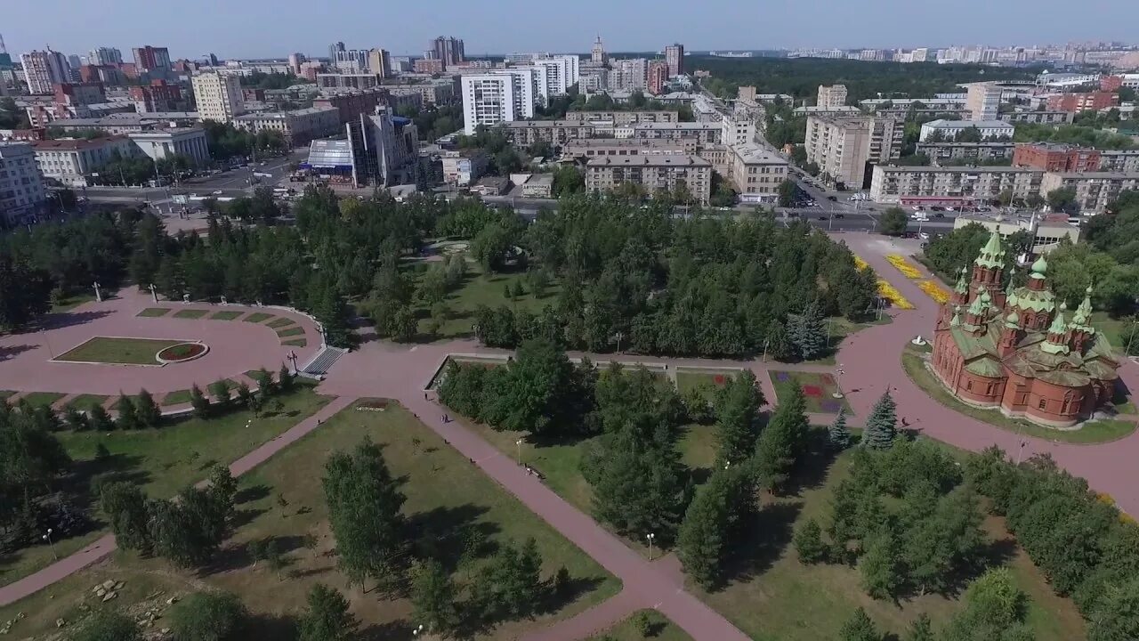 Алое поле 2. Сквер алое поле Челябинск. Сквер на алом поле в Челябинске. Алое поле на Урале. Алое поле Челябинск с высоты птичьего полета.