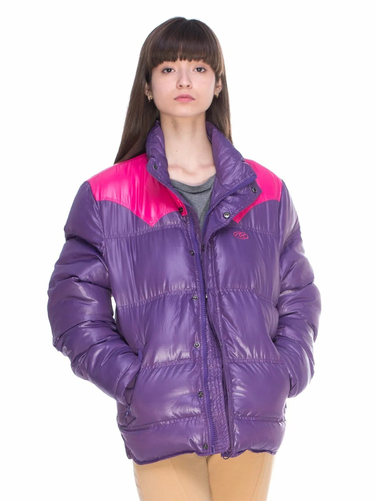 Фиолетовый пуховик. Analog burton лавандовая женская куртка. Сиреневая куртка. Пуховик uniqlo сиреневый лиловый. Пуховик монклер сиреневый.