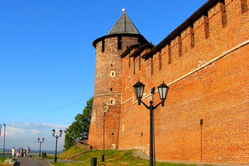 Северная башнянидегородского Кремля. Северная башня Нижегородского Кремля. Нижегородский Кремль Нижний Новгород башни. Коромыслова башня Нижегородского Кремля. Нижегородский кремль имеет 88 башен