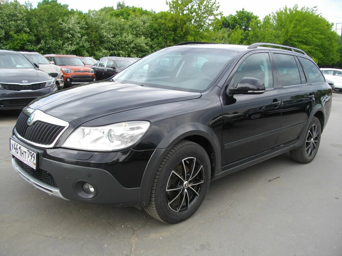 Шкода 2009 купить. Octavia Scout a5. Skoda Octavia Scout a5. Шкода а5 универсал черная. Skoda Octavia a5 универсал 2010.