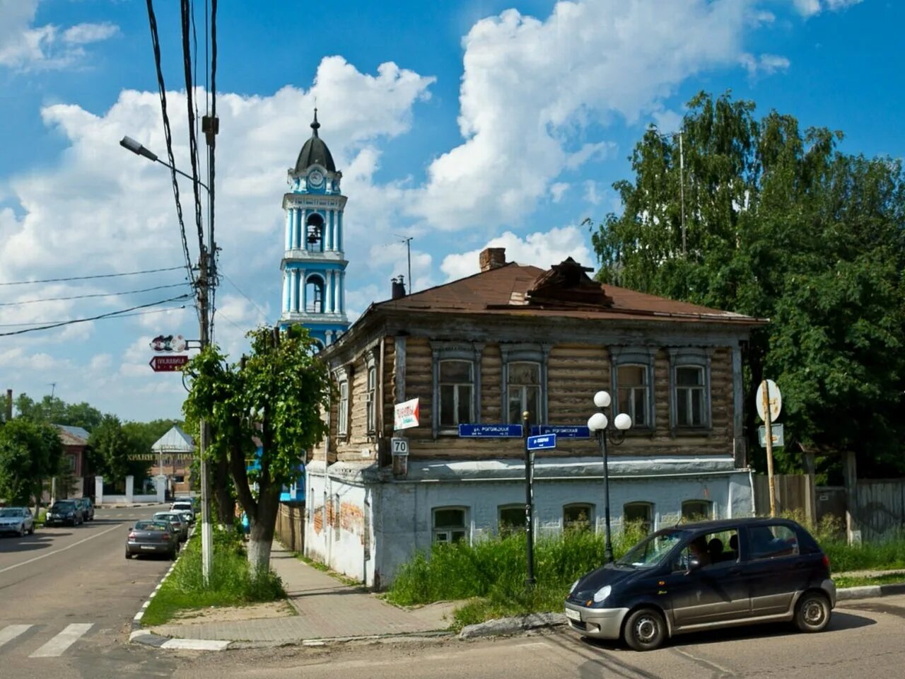 Какой ногинск. Церковь у реки ногинск. Богородская площадь в ногинске. Тц богородский ногинск. Ногинск центр города.