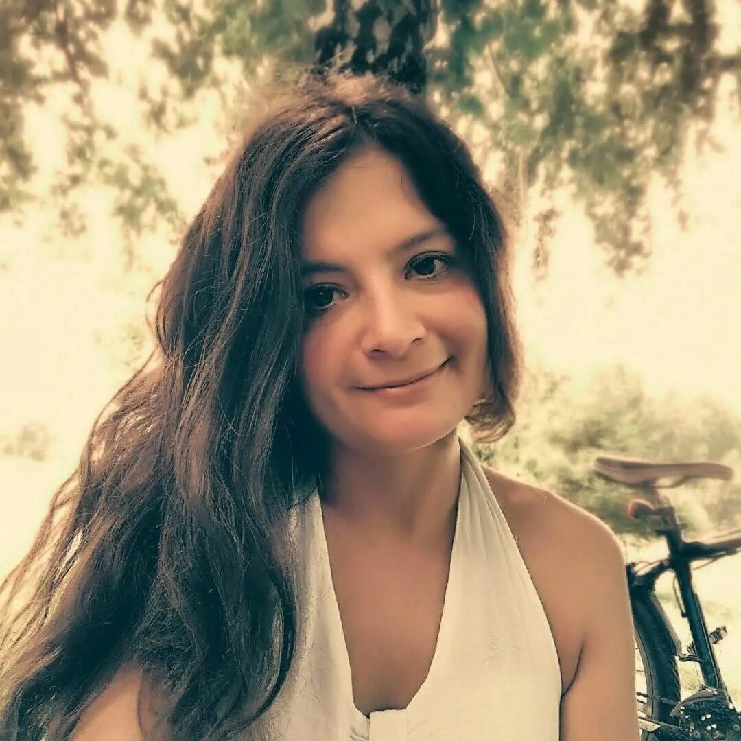 Зуля стадник. Зуля стадник писатель. зуля стадник фото.