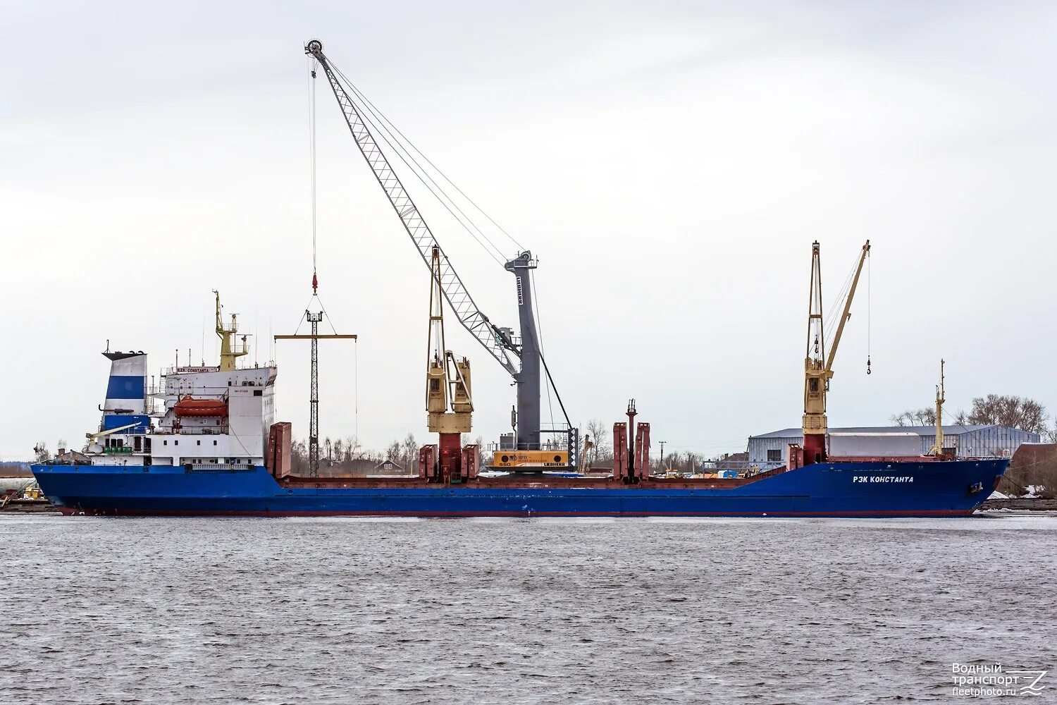 Судно константа архангельск. Судно рзк константа. Судно тралфлота певек. Судно рзк константа местоположение. Сухогруз константа.