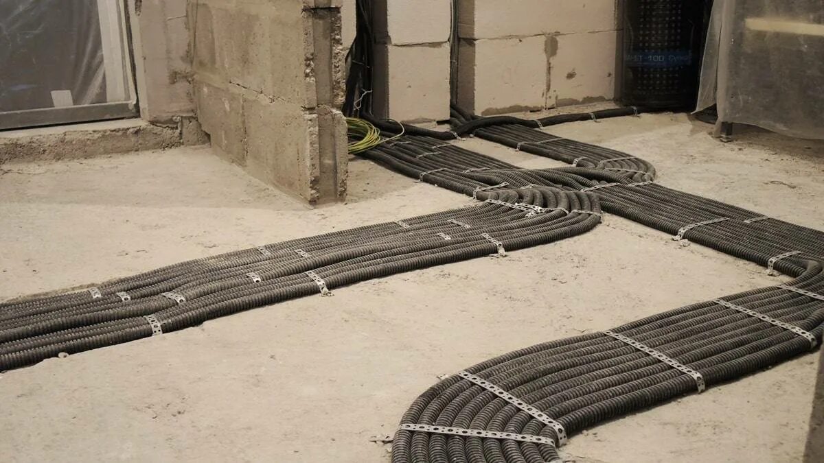 Полы пнд. Стяжки для кабеля. Полы пнд. Труба hdpe pe100. Труба пнд d40.