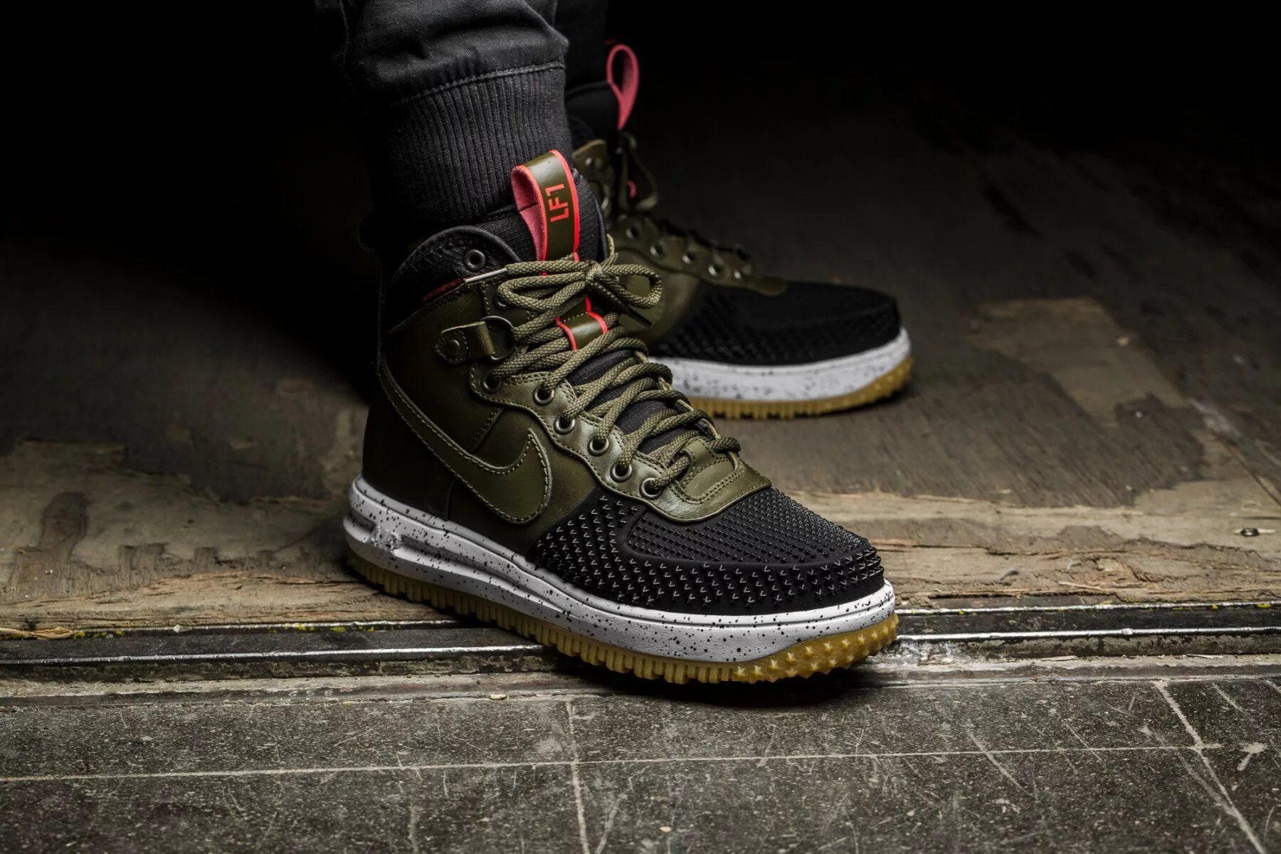 Lunar force duckboot. Nike Lunar Force 1 Duckboot. Кроссовки Nike Lunar Force 1 Duckboot. Nike Air Force 1 Lunar Duckboot. Nike Air Force 1 Duckboot.