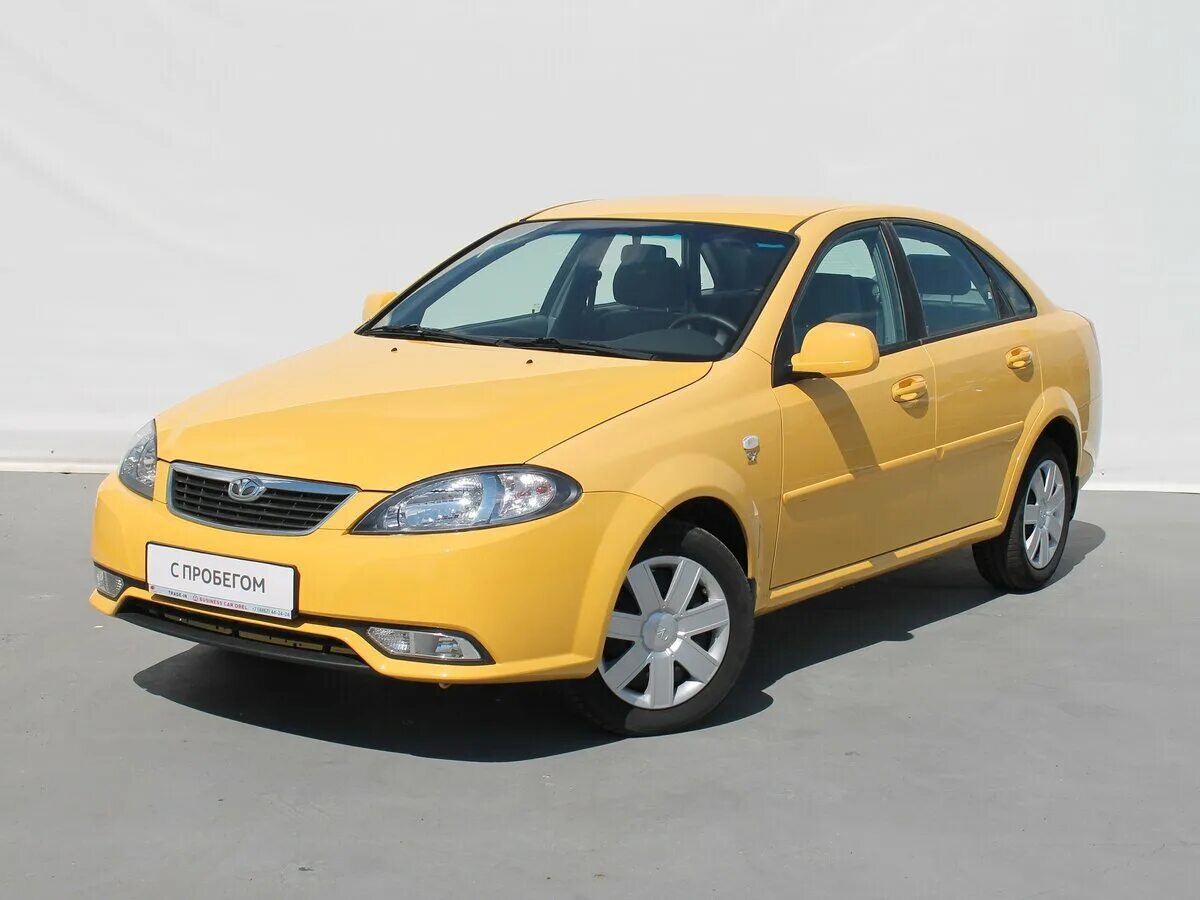 Джентра 1.5. Daewoo Gentra 1.5. Daewoo Gentra 2015. Yellow Chevrolet Gentra. Дэу Джентра желтая.