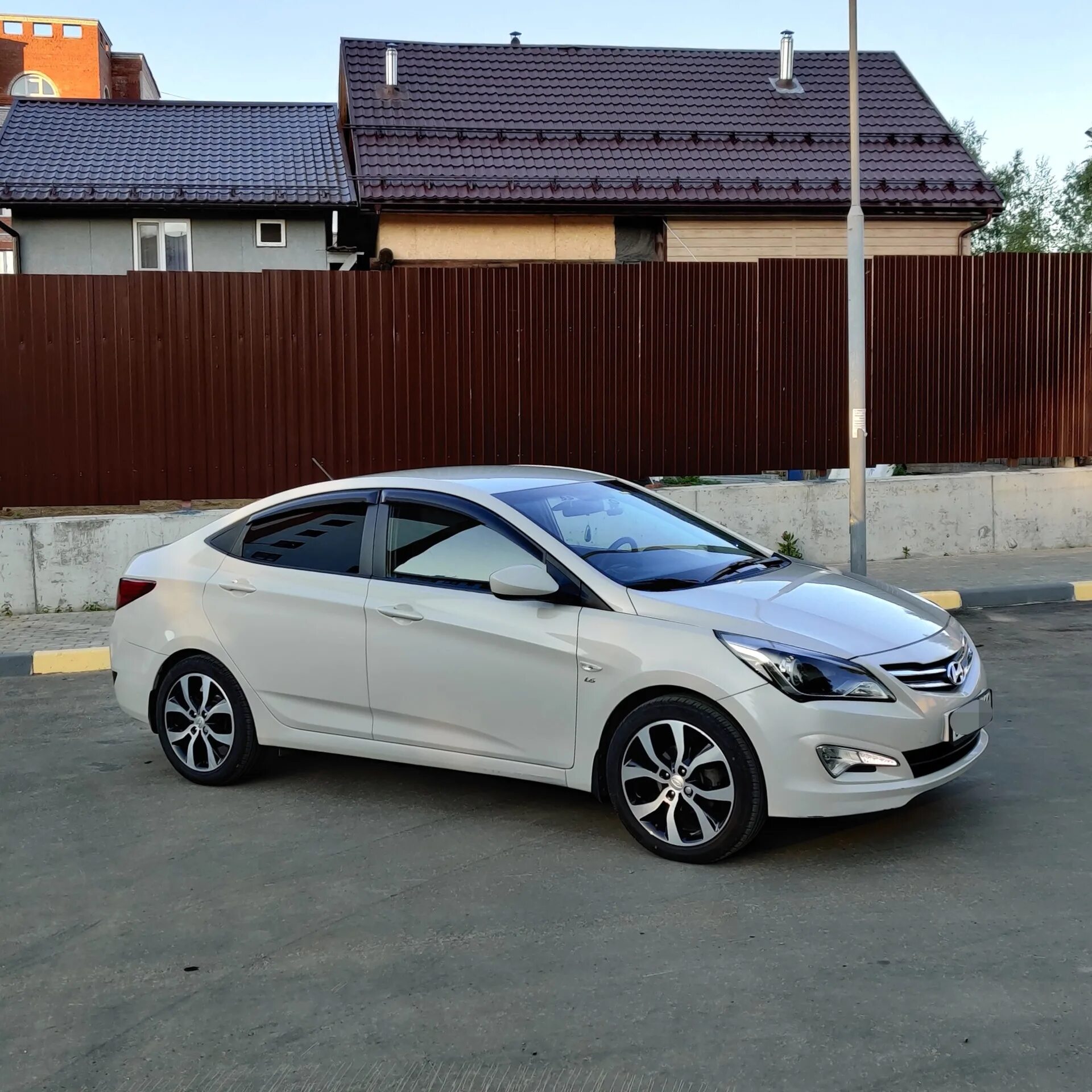 Солярис 16 года. Hyundai Solaris r16. Hyundai Solaris r17. Hyundai Solaris 2 r16. Hyundai Solaris 1 r17.