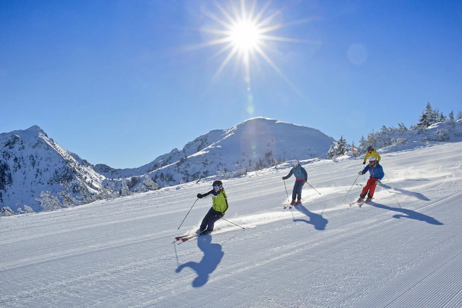 Skiing holiday. Ski Holiday. Ski fahren немецкий. Skiing Lessons.