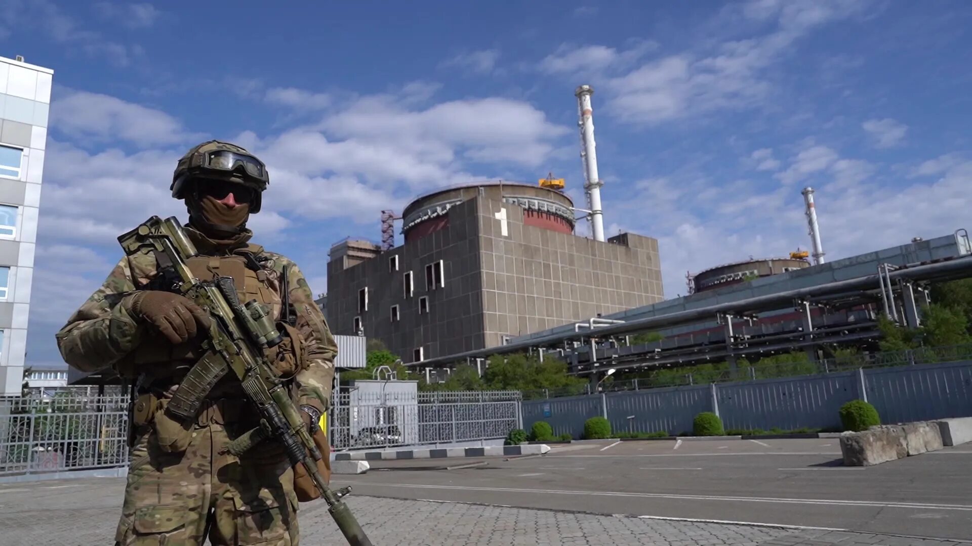 Запорожская АЭС российские войска. Запорожская АЭС Украина. Атомная станция в Запорожье. Энергодар АЭС.