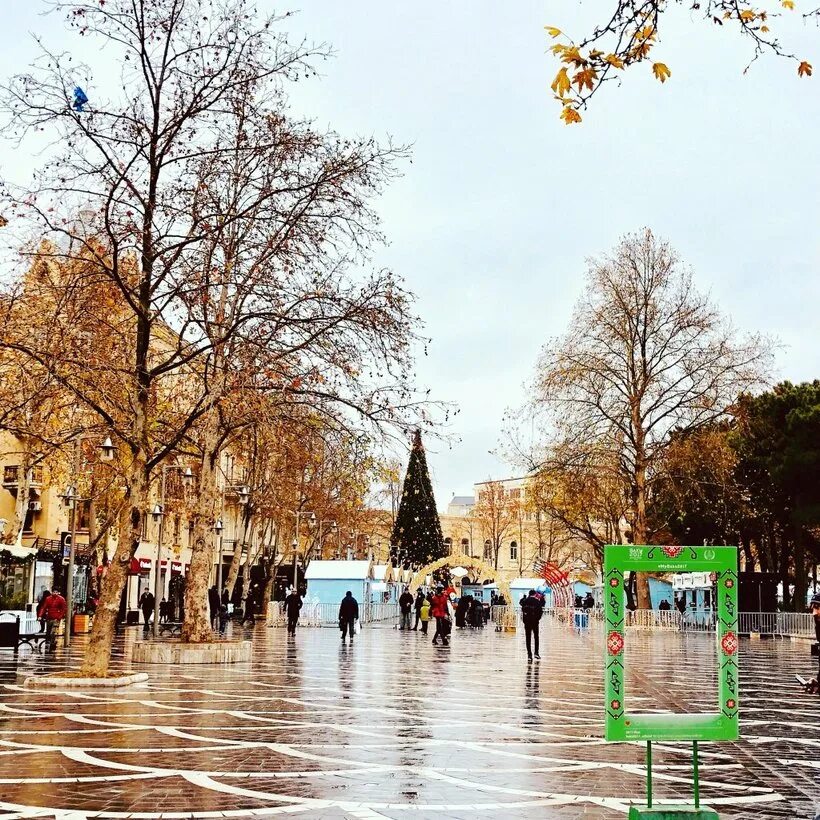 Погода в баку в сентябре. Баку климат. Баку в феврале. Баку в декабре. Баку в декабре фото.