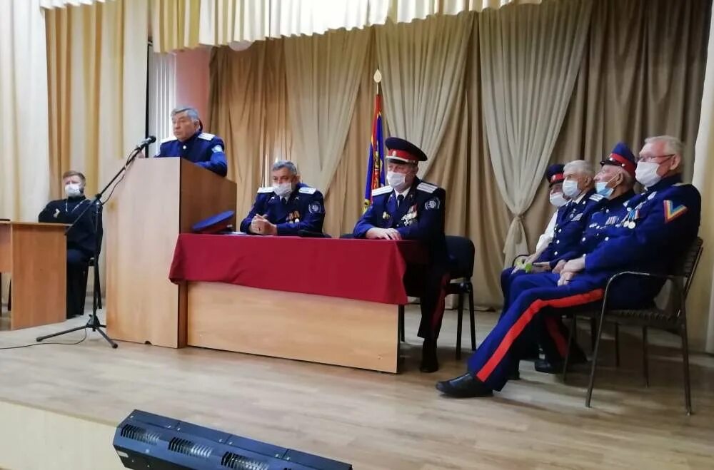 Демченко новочеркасск. 2023 год в ростовской области объявлен годом атамана платова. Вихрь атаман. Казачий атаман новочеркасска заброда. Ресторан атаман новочеркасск.