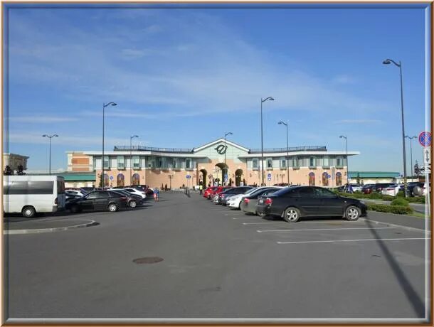 Икеа белая дача парковка. Ikea белая дача парковка. Парковка аутлет. Парковка внуково аутлет виладж. The outlet moscow новорижское шоссе.