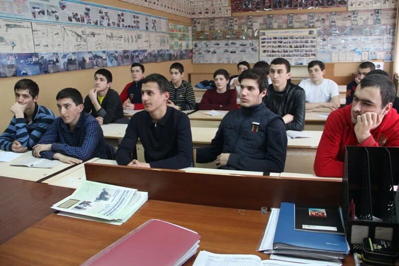 Автодорожный колледж махачкала факультеты. Махачкала студенты. Автодорожный университет махачкала. Политехнический колледж махачкала. Автодорожный университет махачкала.