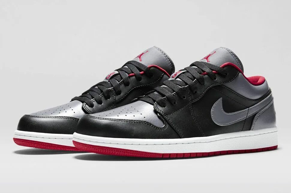 Jordan 1 low оригинал. Nike Air Jordan 1 Low. Nike Air Jordan 1 Low Grey Black. Nike Air Jordan 1 Retro Low. Nike Jordan 1 Low.