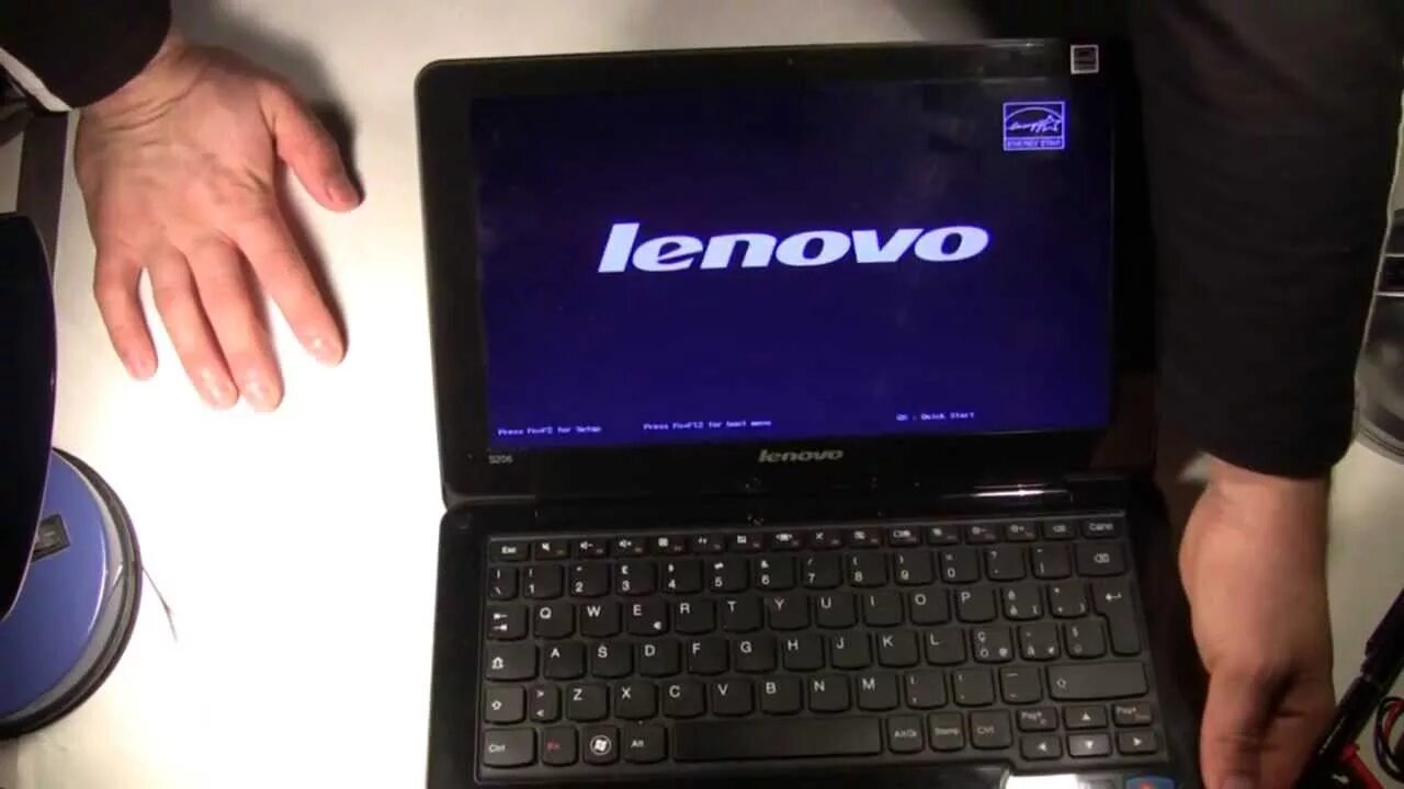 Планшет леново забыл пароль. Ноутбук леново виндолс10. Восстановление Lenovo ноутбук. Леново 575 ноутбук. Ноутбук леново виндовс 8.