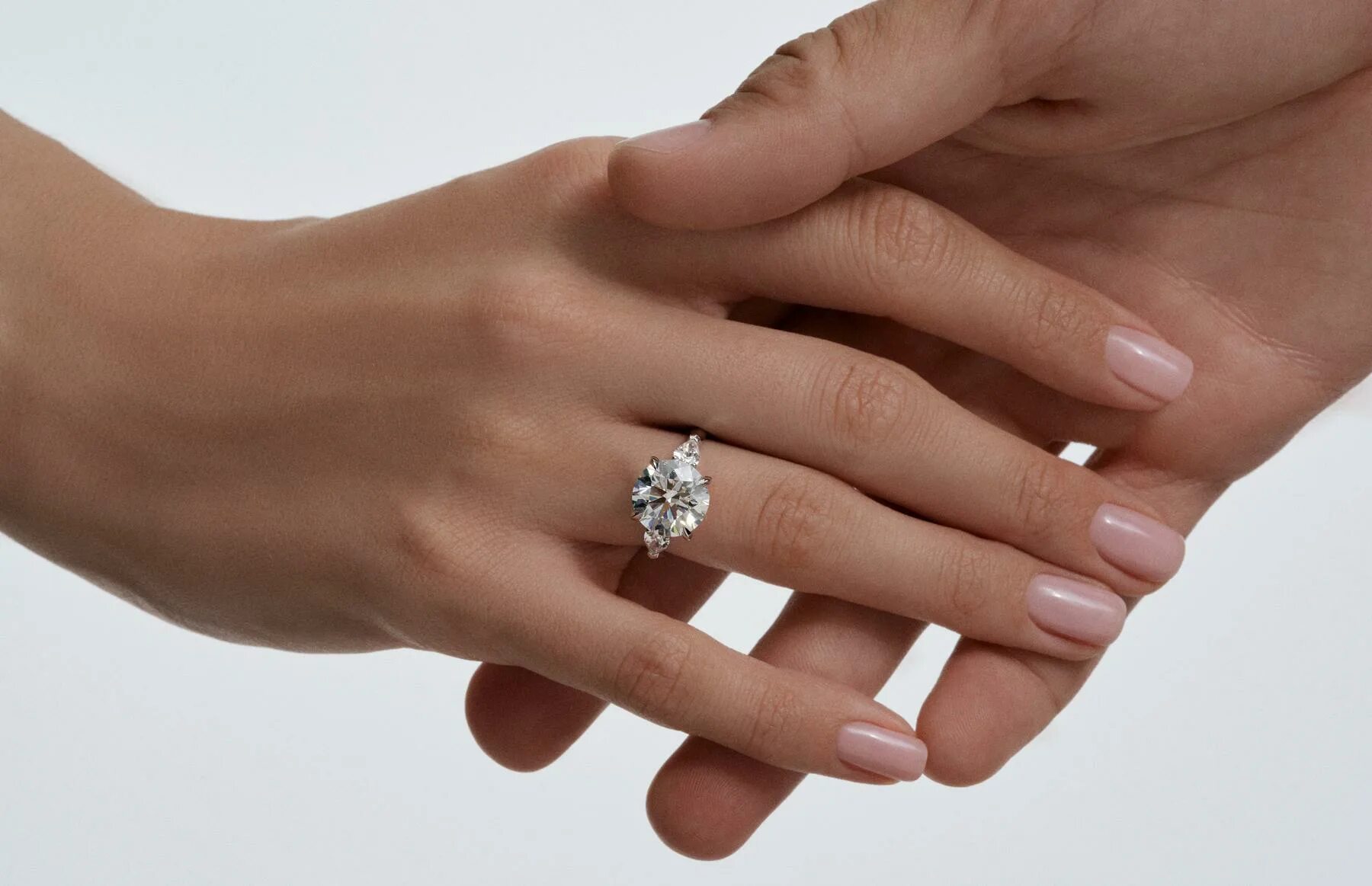 What is a collection. Кольцо алроса. кольцо алроса what is love. alrosa diamonds.