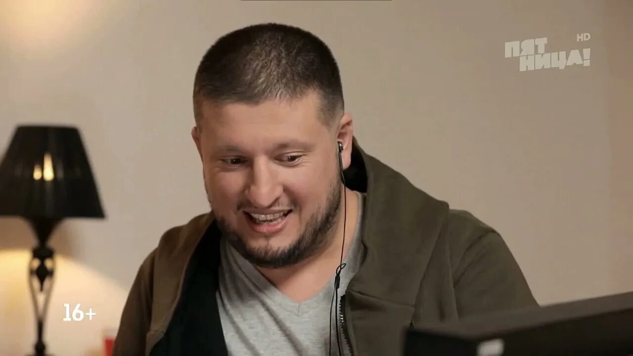 Черный список с ренат агзамов. Черный список пятница ренат агзамов. Гани агзамов. Ивлев битва шефов. Ведущие шоу черный список.