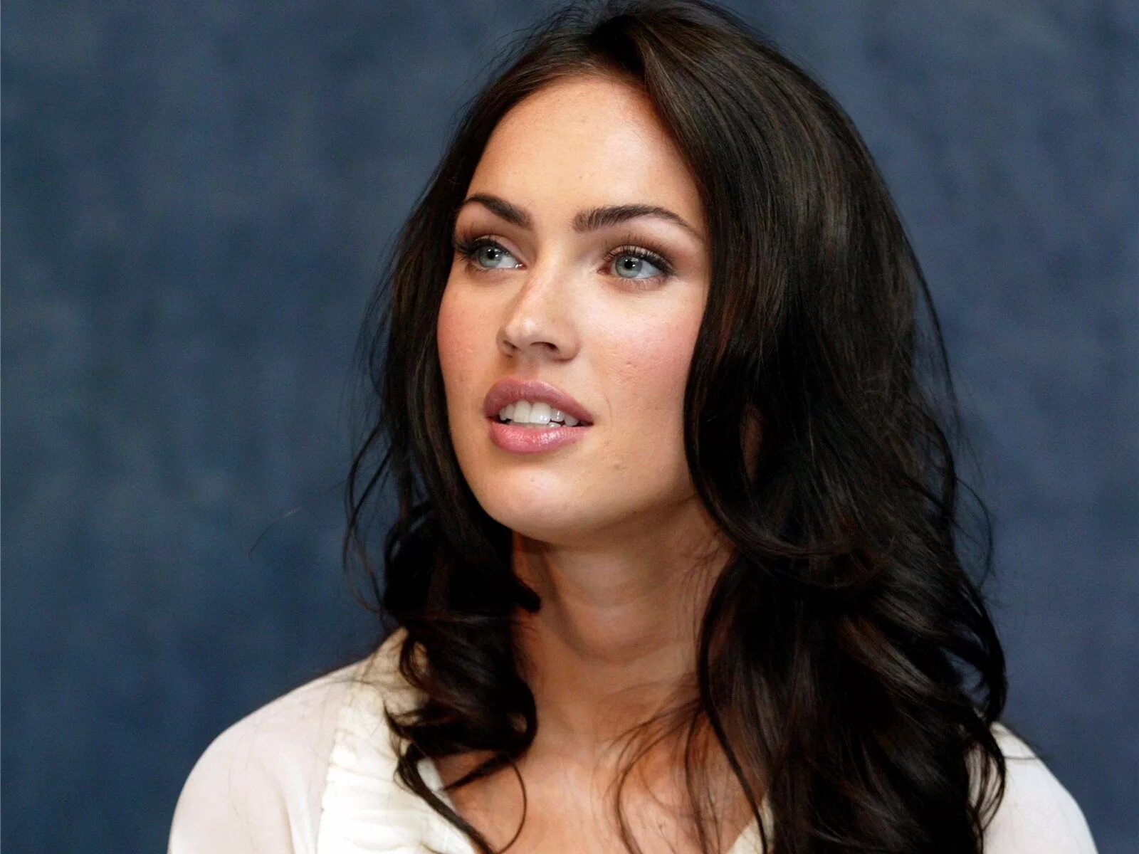 Меган Фокс. Меган Фокс (Megan Fox). Меган Фокс Микаэла Бейнс. Меган Фокс в 25.