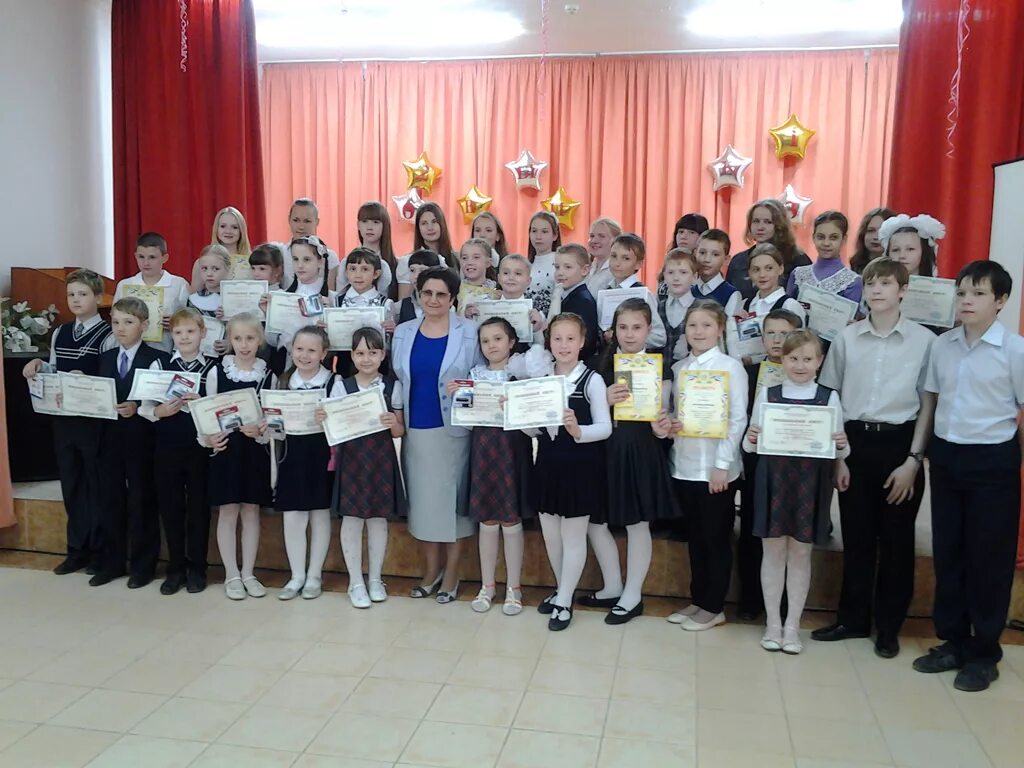 калачинск школа 3. кайбицкая средняя школа. многопрофильный лицей вятские поляны. школа 15 воронеж. 35 школа ставрополь.