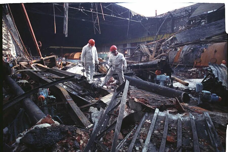 В каком году случилась чернобыльская катастрофа. Чернобыль 1986. Чернобыль 1986 взрыв. Пожар в машинном зале ЧАЭС 1991. 1986 Катастрофа на Чернобыльской АЭС.