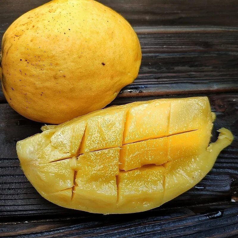 Мякоть манго. Манго с белой мякотью. Манго свежее. Лимон Узбекистан.