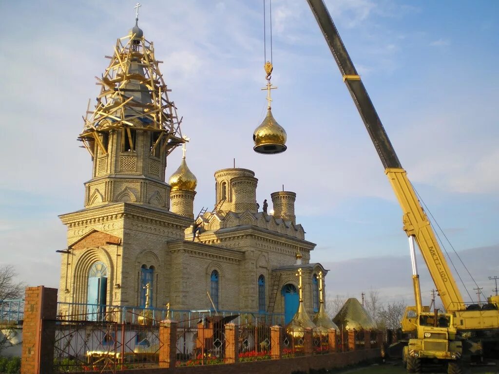 Погода новопокровском районе п новопокровский. Свято Покровский храм Новоивановская. Новоивановская Краснодарский край храм. Новопокровский Новоивановская храм. Храм станица Новопокровская.